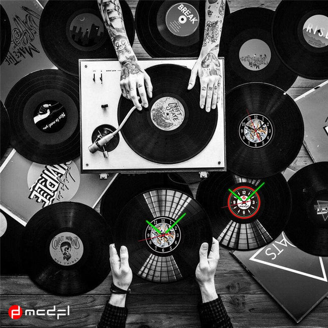 Motorcross wandklok rood en groen