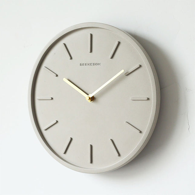 Kleine industriële minimalistische wandklok
