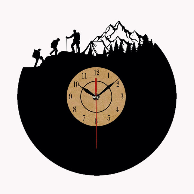 Vinyl wandklok met klimmen thema