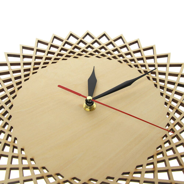 Houten wandklok met rozet design