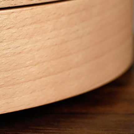 Minimalistische ronde wandklok van hout