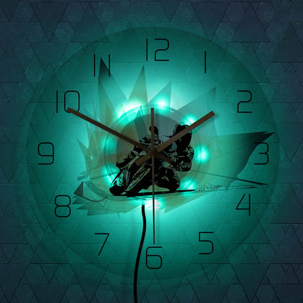 Moderne wandklok voor motorrace fans