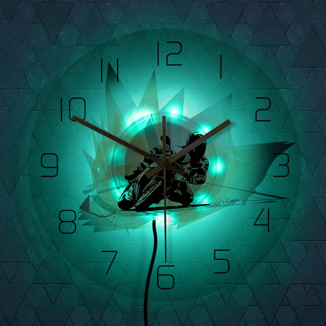 Moderne wandklok voor motorrace fans