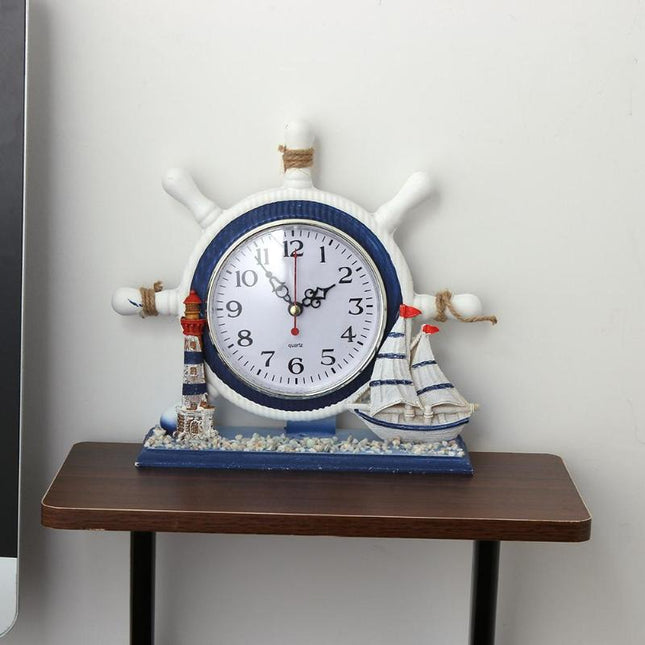 Maritieme tafelklok in stuurwiel vorm