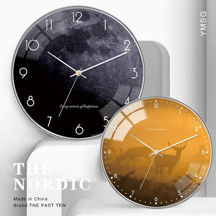 Design Wandklok Hout met Geel