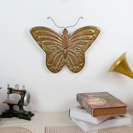 Wandklok in esdoornblad vorm