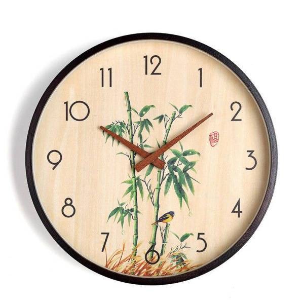 Houten wandklok met bamboe schildering