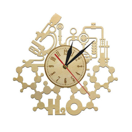 Houten wandklok met wetenschap thema