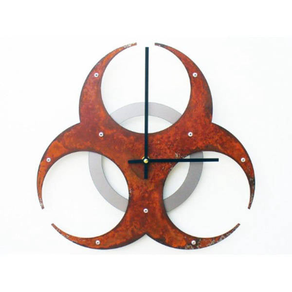 Industriële wandklok biohazard roest look