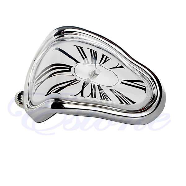 Smeltende klok in surrealistische Dalí-stijl