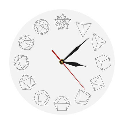 Minimalistische wandklok met geometrische figuren