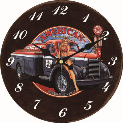 Amerikaanse retro wandklok met pin-up