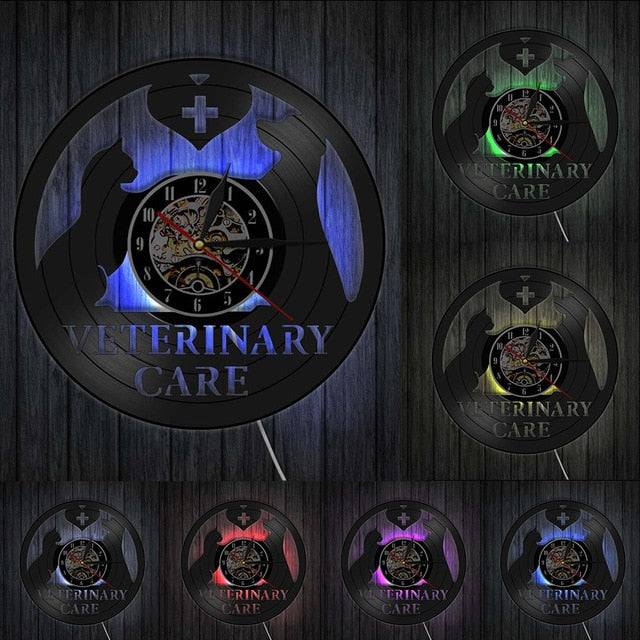 Vinyl wandklok voor dierenarts praktijk